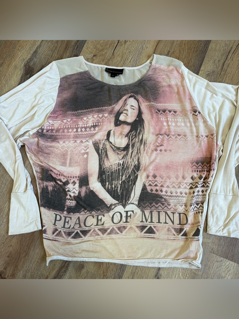 iJeans by Buffalo Vintage Y2K Boho Graphic Long Sleeve Top Peace of Mind Sz M